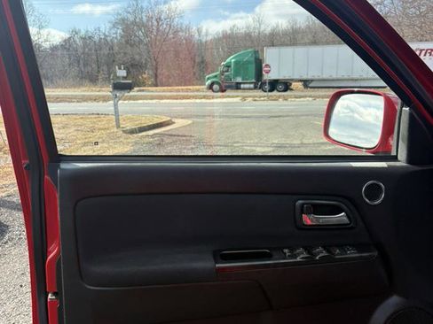 Used 2010 Chevrolet Colorado LT image 11