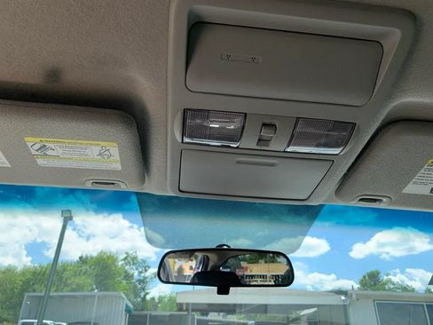 Used 2018 Nissan Frontier S RWD image 16