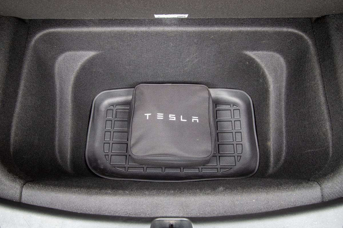 Used 2023 Tesla Model Y Long Range AWD/4WD image 42
