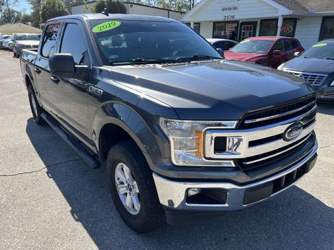 Used 2019 Ford F150 XLT image 3