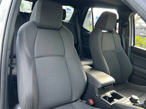 Used 2025 Toyota 4Runner SR5 AWD/4WD image 37
