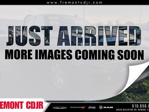 Used 2015 GMC Sierra 1500 SLE w/ Texas SLE Value Package image 1