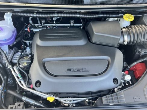 New 2026 Chrysler Voyager LX image 27