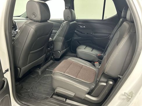 Certified 2023 Chevrolet Traverse High Country w/ LPO, Floor Liner Package AWD/4WD image 21