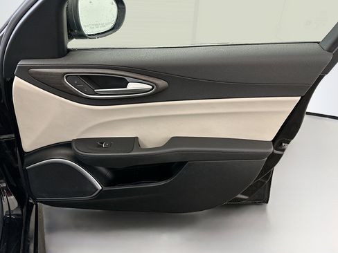 Used 2021 Alfa Romeo Giulia Ti w/ Active Assist 2 Package TI image 34