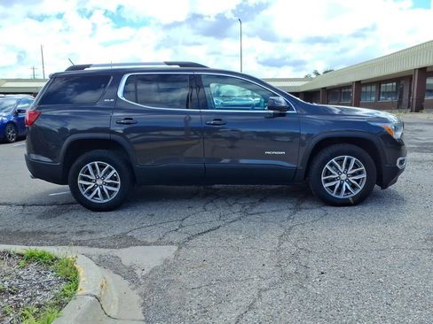 Used 2017 GMC Acadia SLE AWD/4WD image 6