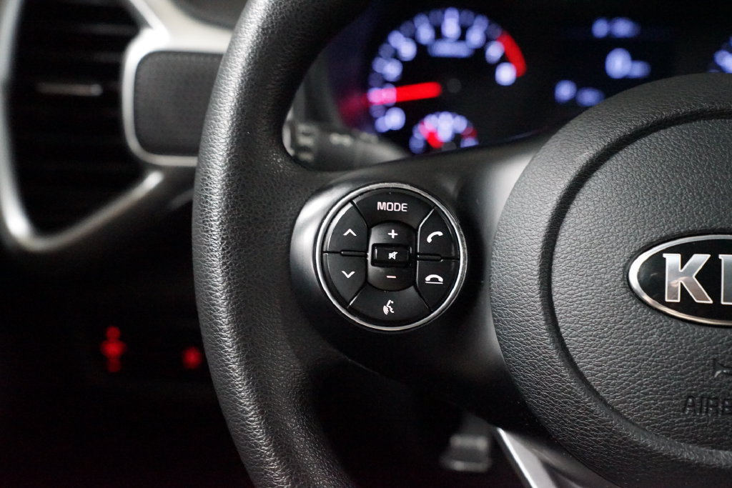 Used 2020 Kia Soul LX FWD image 14