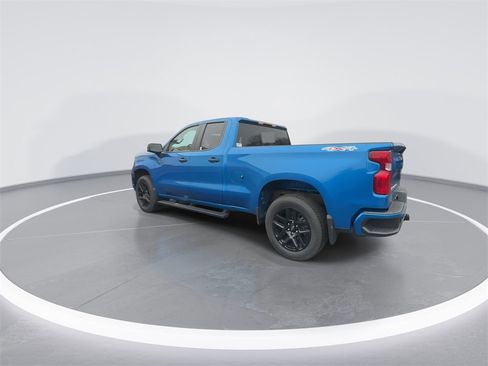Used 2024 Chevrolet Silverado 1500 Custom image 6