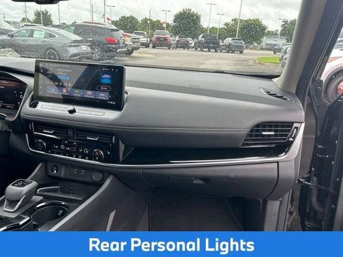 Used 2024 Nissan Rogue SL w/ SL Premium Package FWD image 14