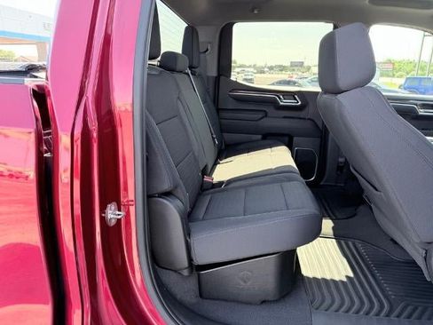 Used 2023 Chevrolet Silverado 1500 LT AWD/4WD image 12