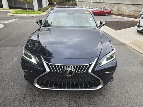 Certified 2024 Lexus ES 350 w/ Premium Package FWD image 8