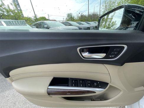 Used 2018 Acura TLX V6 SH-AWD w/ Advance Package image 12
