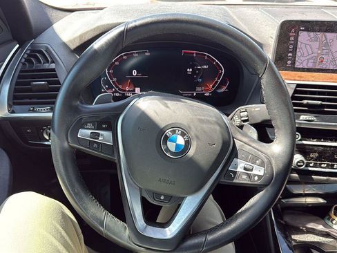 Used 2021 BMW X4 xDrive30i w/ Premium Package AWD/4WD image 3