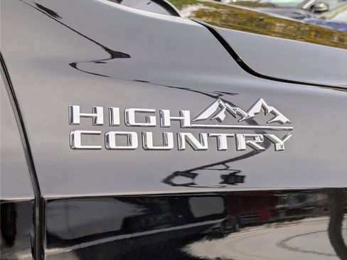 Used 2023 Chevrolet Tahoe High Country image 10