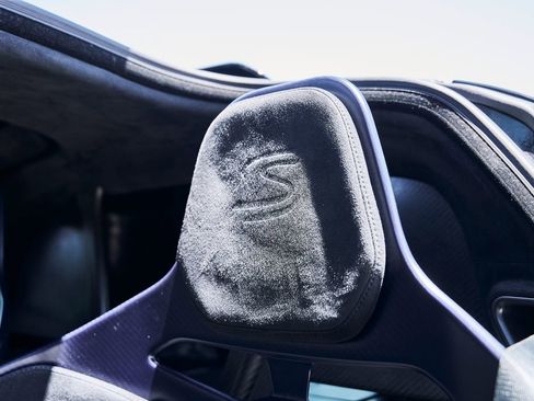 Used 2019 McLaren Senna RWD image 51