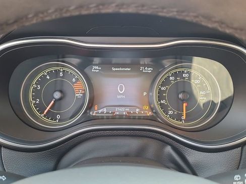 Used 2023 Jeep Cherokee Altitude Lux image 11