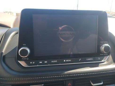 Used 2021 Nissan Rogue SV w/ Premium Package image 22