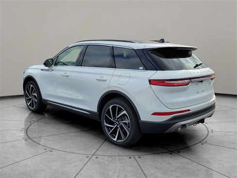 New 2026 Lincoln Corsair Reserve w/ Towing Package image 7