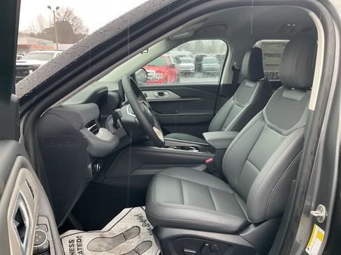 New 2026 Ford Explorer Active w/ Active Comfort Package RWD image 16