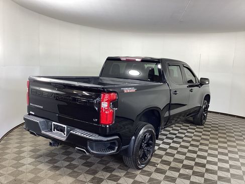 Used 2021 Chevrolet Silverado 1500 LT Trail Boss w/ Bed Protection Package AWD/4WD image 2