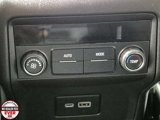 Used 2020 GMC Acadia SLE FWD image 25
