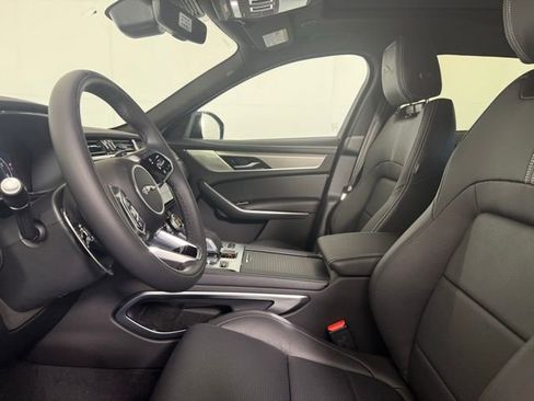 Used 2025 Jaguar F-PACE R-Dynamic S image 12