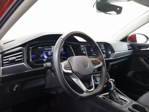 Certified 2023 Volkswagen Jetta SE image 14