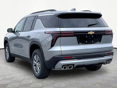 New 2026 Chevrolet Traverse LT w/ Driver Confidence Package AWD/4WD image 4