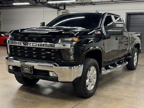 Used 2020 Chevrolet Silverado 2500 LT w/ All Star Edition AWD/4WD image 3
