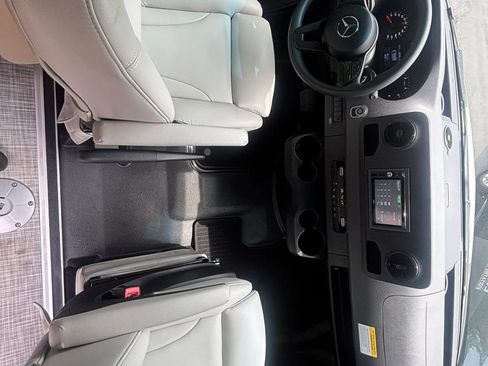 Used 2019 Mercedes-Benz Sprinter 3500 image 21