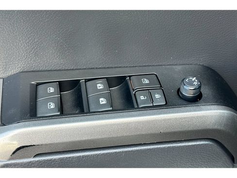 Used 2023 Toyota Tacoma TRD Off-Road AWD/4WD image 12