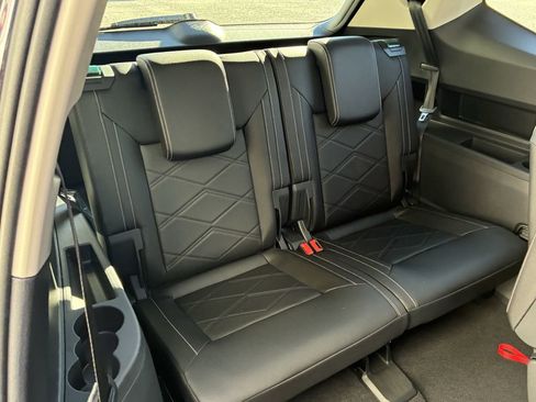 New 2026 Volkswagen Atlas SE image 34