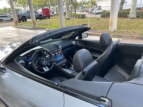 Used 2022 Mercedes-Benz SL 63 AMG 4MATIC image 56