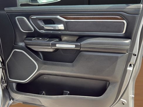 Used 2021 RAM 1500 Laramie AWD/4WD image 22