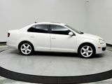 Used 2009 Volkswagen Jetta SE image 4