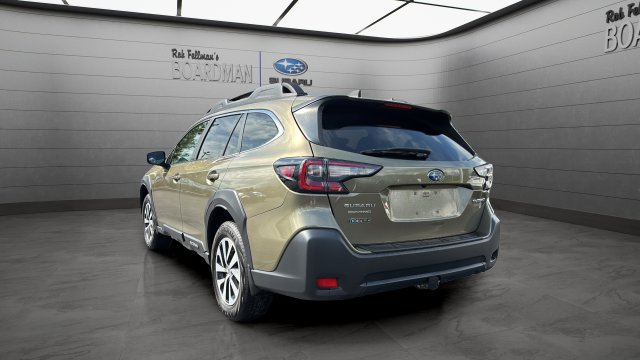 Used 2024 Subaru Outback Premium AWD/4WD image 7