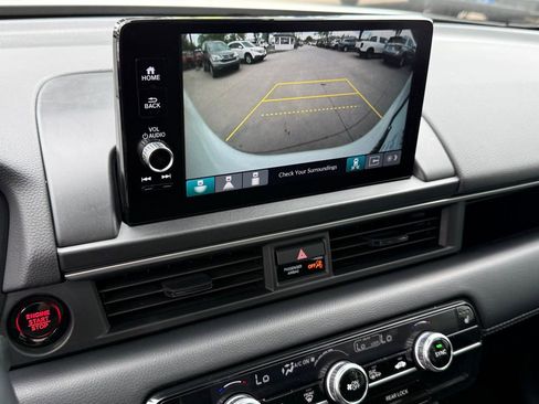 Certified 2025 Honda Pilot Touring image 28