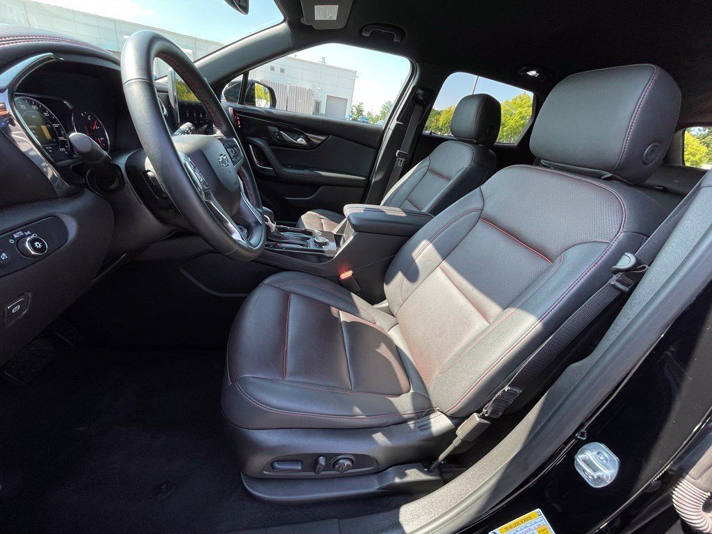 Used 2025 Chevrolet Blazer RS FWD image 27