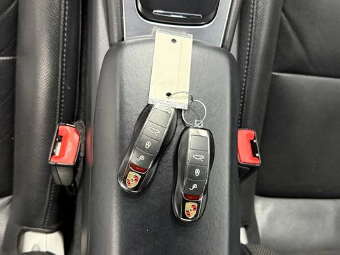Used 2015 Porsche 911 Carrera 4S AWD/4WD image 39
