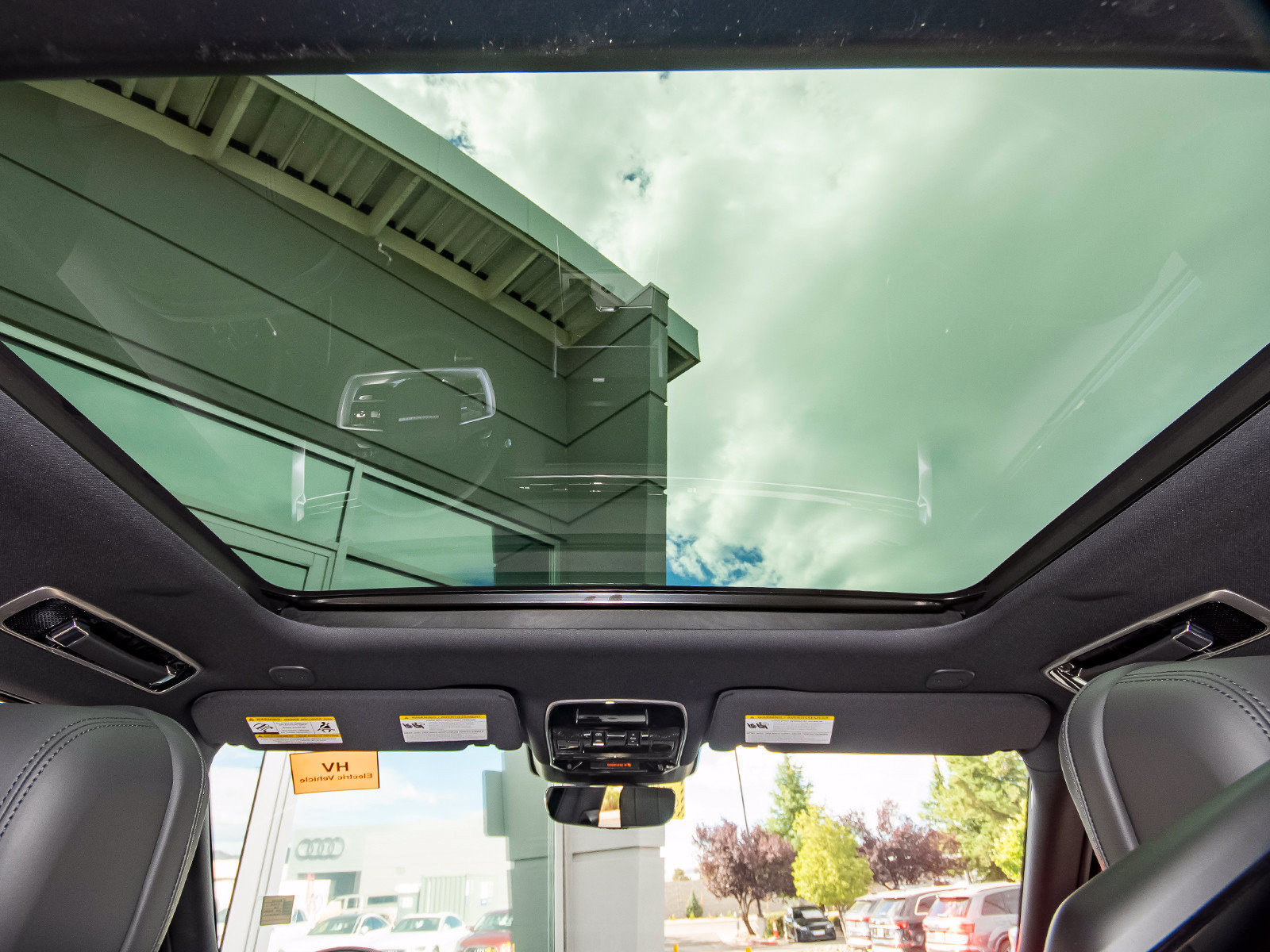 New 2026 Land Rover Range Rover SE AWD/4WD image 48