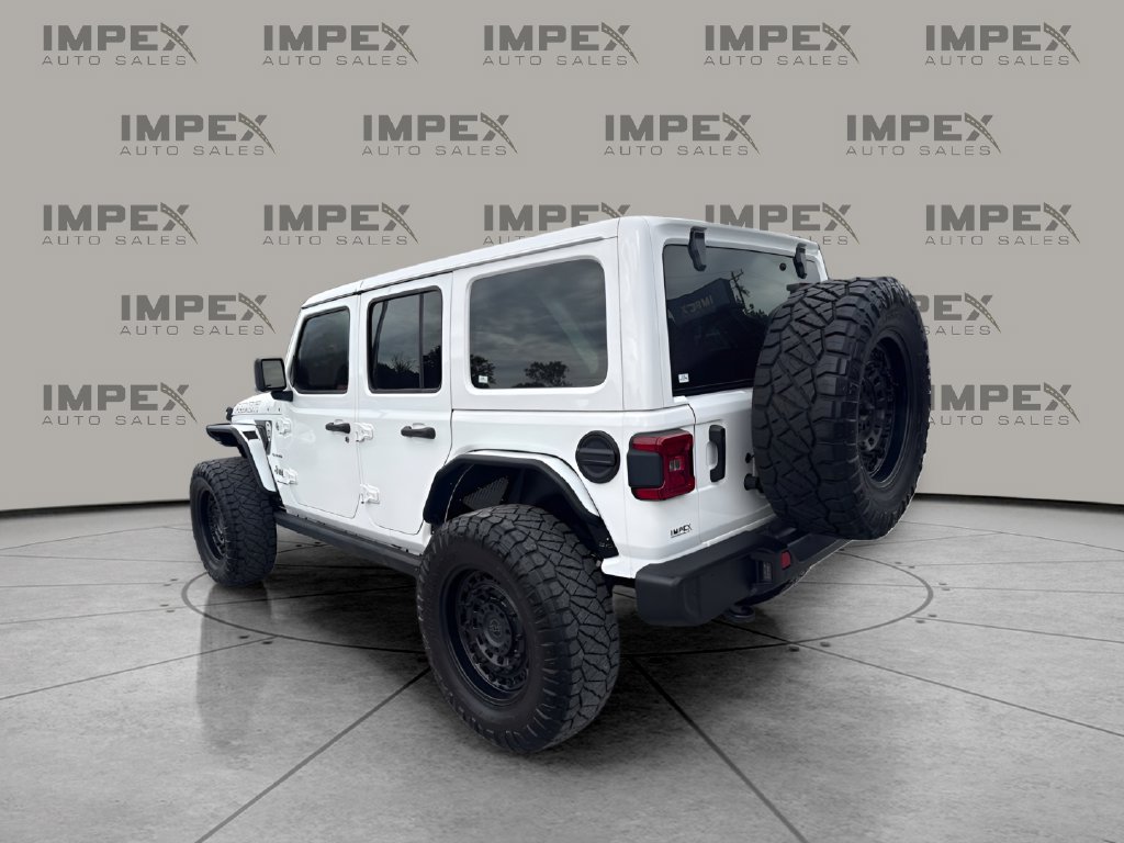 Used 2024 Jeep Wrangler Unlimited Sahara w/ Dual Top Group AWD/4WD image 3