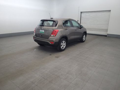 Used 2021 Chevrolet Trax LS AWD/4WD image 9