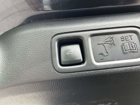 Used 2023 Ford Expedition XLT AWD/4WD image 14