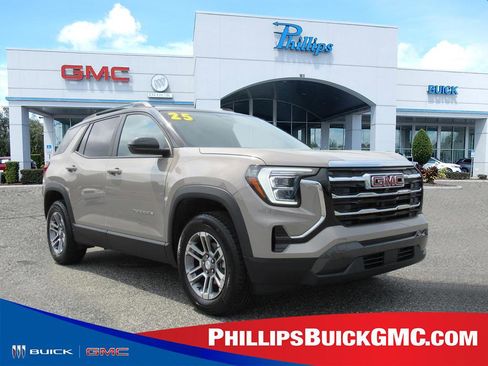Used 2025 GMC Terrain Elevation w/ Elevation Premium Package image 1