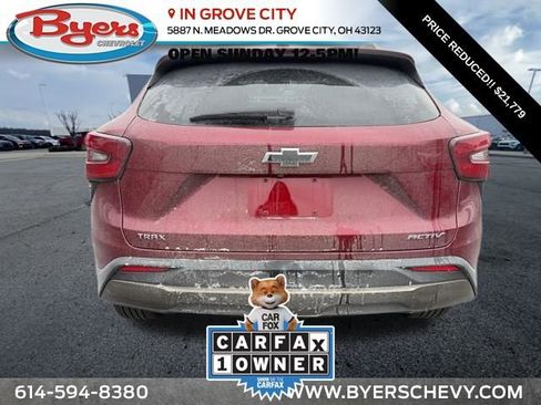 Used 2024 Chevrolet Trax ACTIV w/ Driver Confidence Package image 1