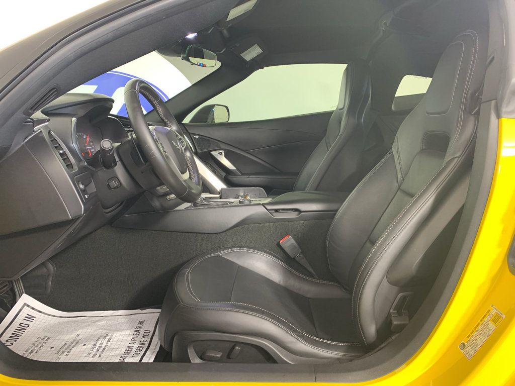 Used 2015 Chevrolet Corvette Stingray Coupe RWD image 15