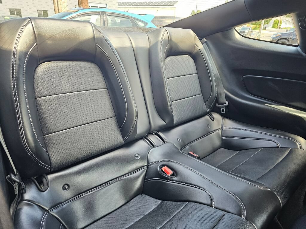 Used 2019 Ford Mustang GT Premium w/ Equipment Group 401A RWD image 11