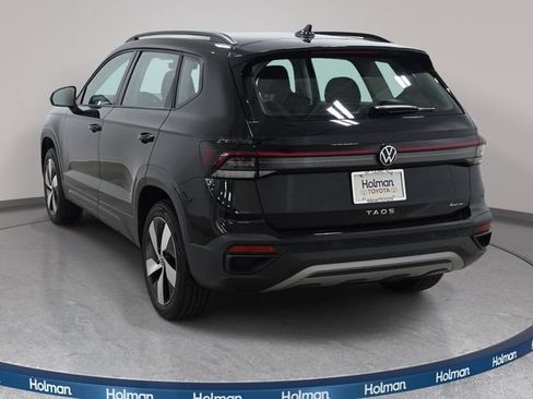 Used 2025 Volkswagen Taos S AWD/4WD image 7