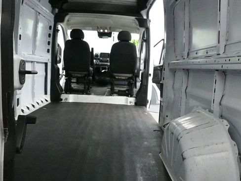 Used 2023 RAM ProMaster 2500 FWD image 12