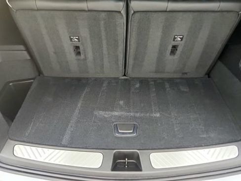 Used 2026 Cadillac Vistiq Platinum w/ LPO, Floor Liner Package AWD/4WD image 30
